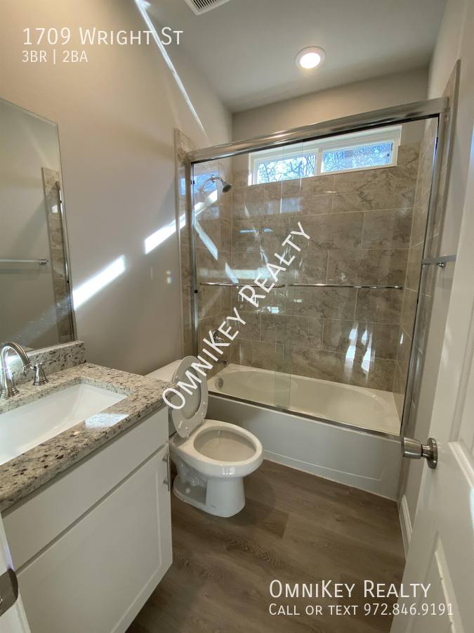 House for rent at 1709 Wright St, Greenville, TX 75401
