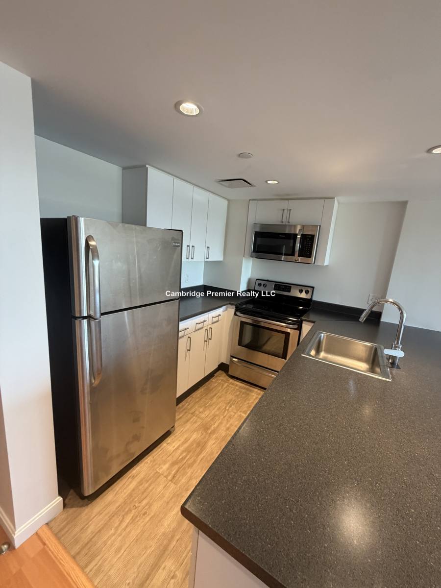 Apartment for rent at 295 Harvard St #1006, Cambridge, MA 02139