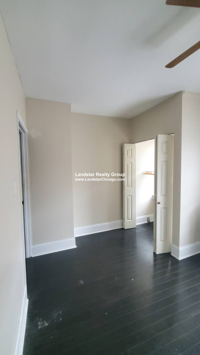 Apartment for rent at 1333 W Birchwood Ave #304, Chicago, IL 60626