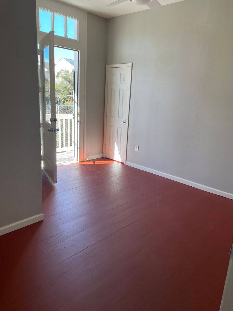 Apartment for rent at 2103-05 Baronne St, New Orleans, LA 70113