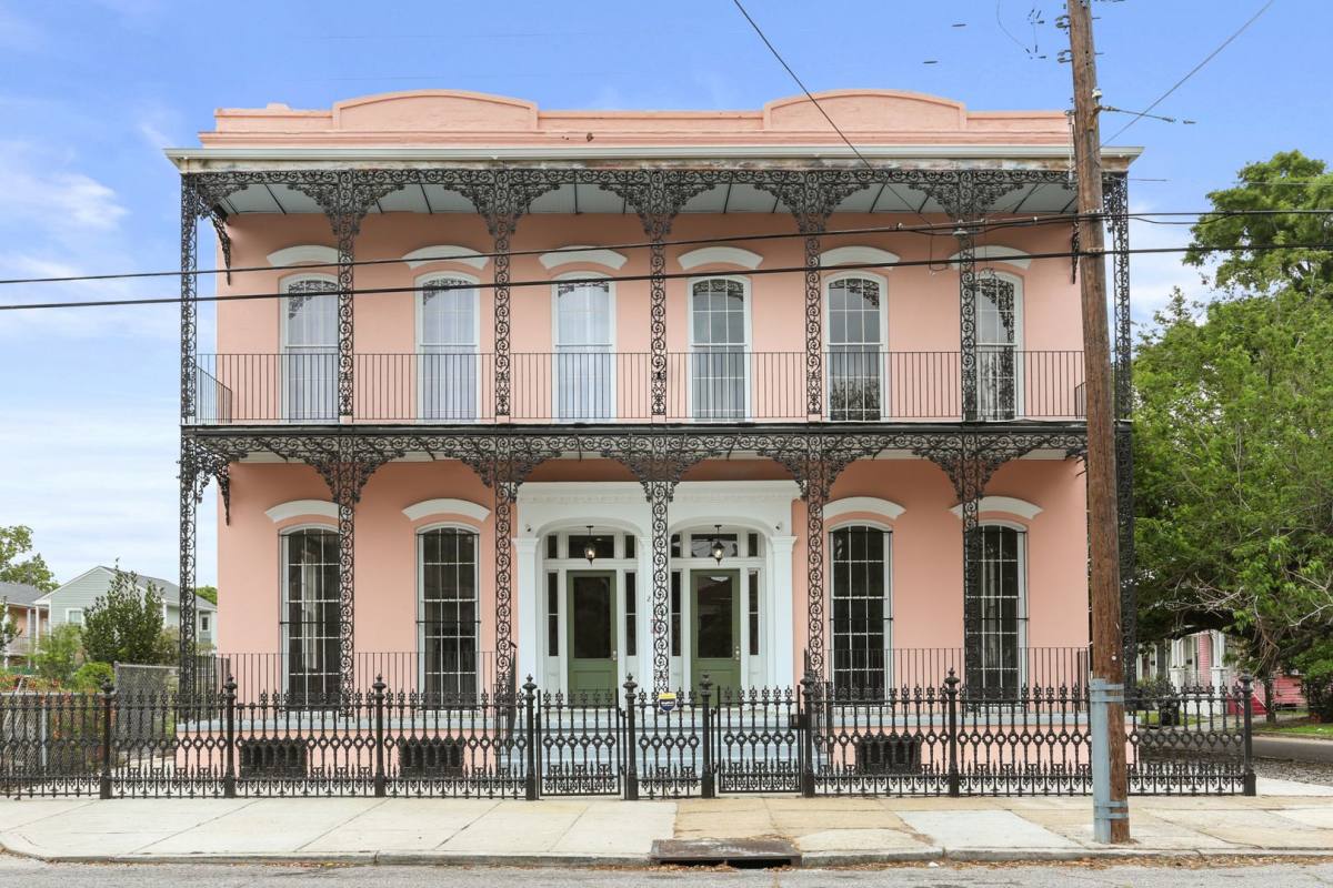 Apartment for rent at 2103-05 Baronne St, New Orleans, LA 70113
