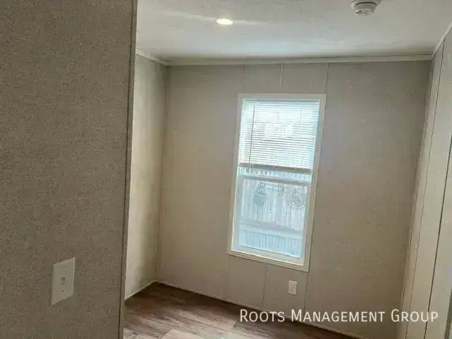 Apartment for rent at 1421 Winona St #1421WN, Salina, KS 67401