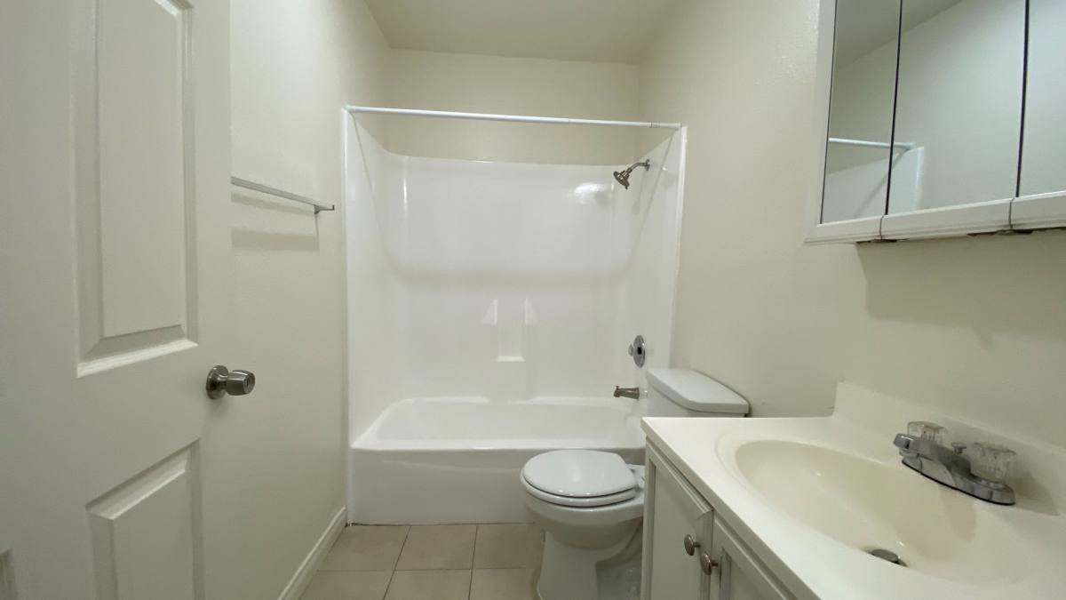 4058 51st St, San Diego, CA 92105 - Apartment for Rent - Image 3