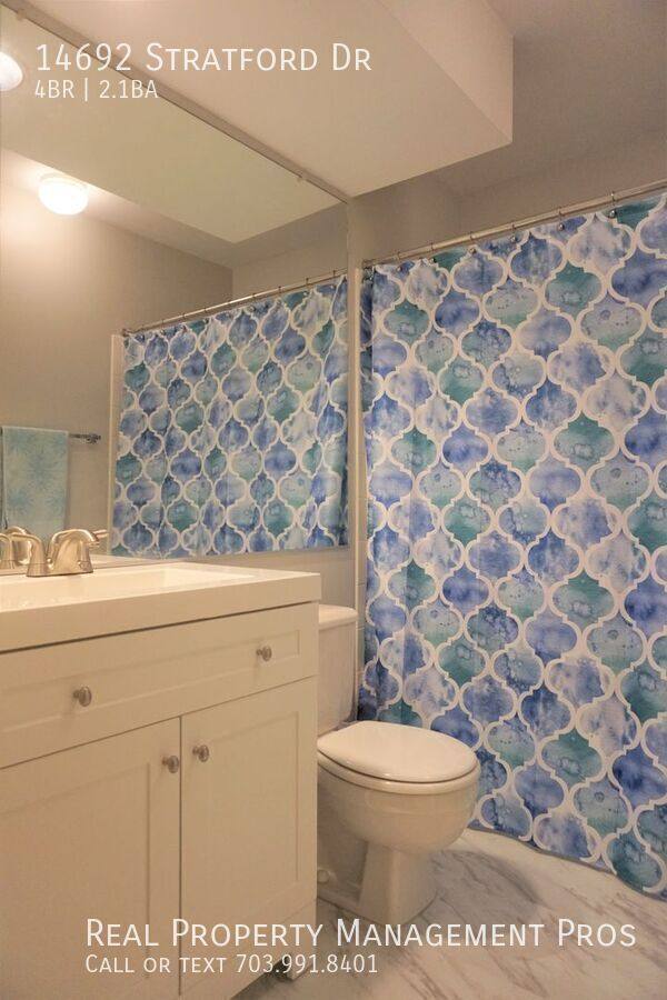 House for rent at 14692 Stratford Dr, Woodbridge, VA 22193