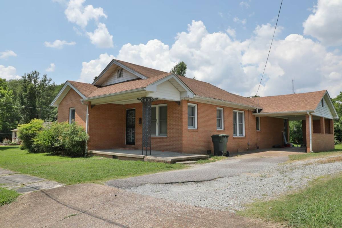 House for rent at 129 Fonville St, Martin, TN 38237