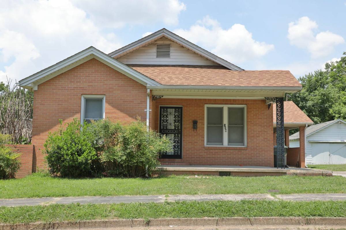 House for rent at 129 Fonville St, Martin, TN 38237