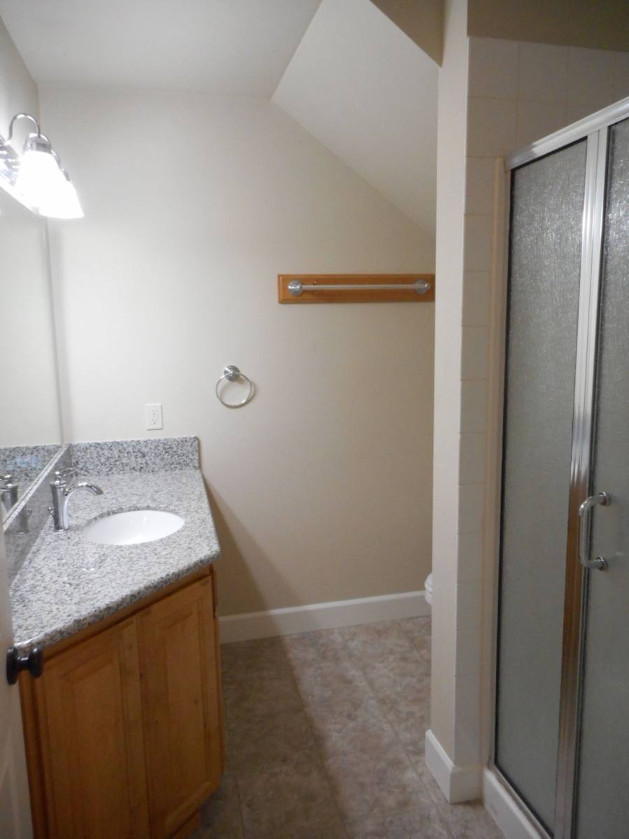 Townhouse for rent at 1555 Dolores Way SE, Albany, OR 97322