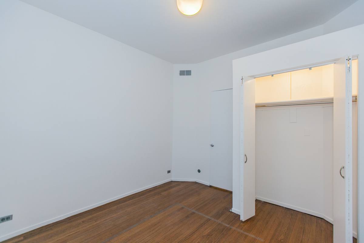 Apartment for rent at 727 W Cornelia #1, Chicago, IL 60657
