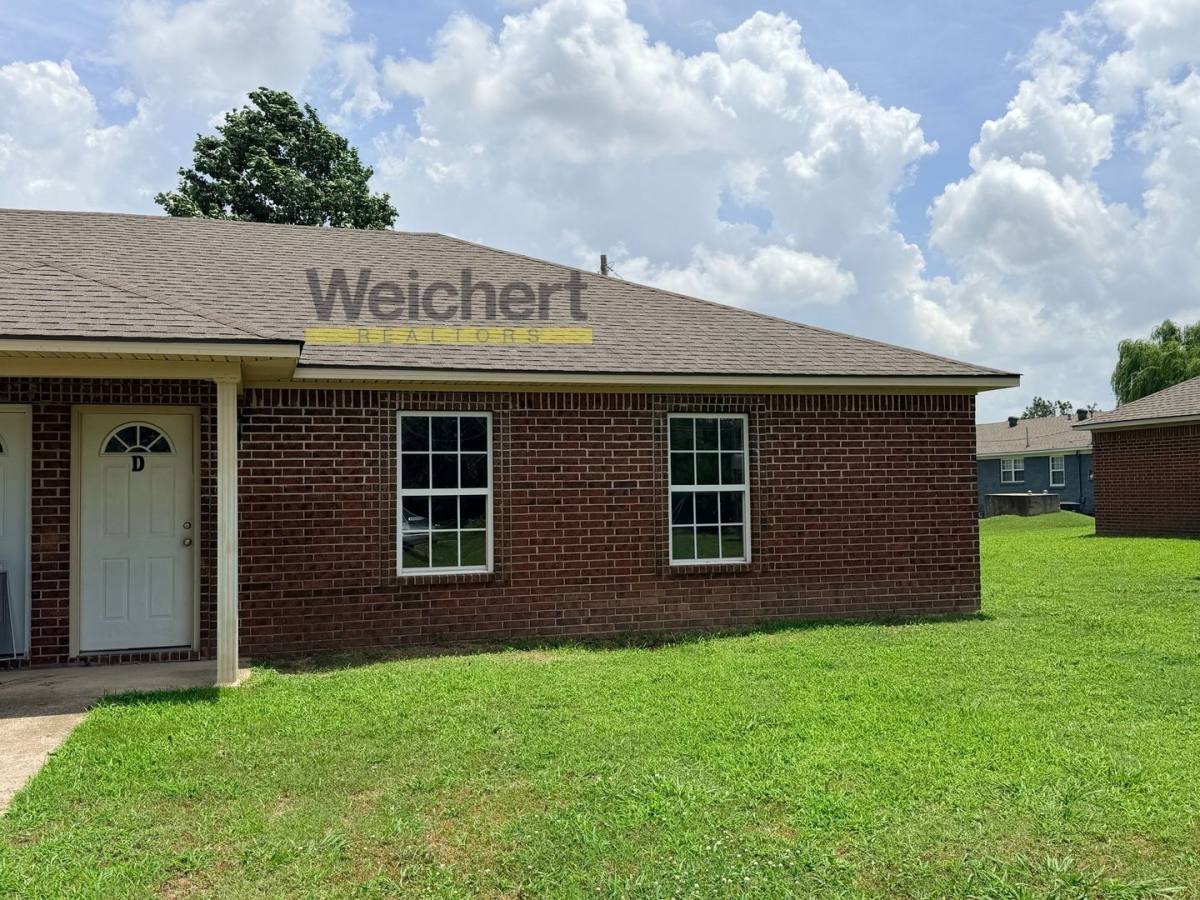 Apartment for rent at 506 N 3rd St, Marmaduke, AR 72443
