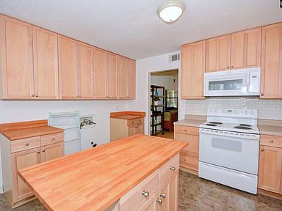 Condo for rent at 1700 Dalloz Rd #B, Columbia, SC 29204