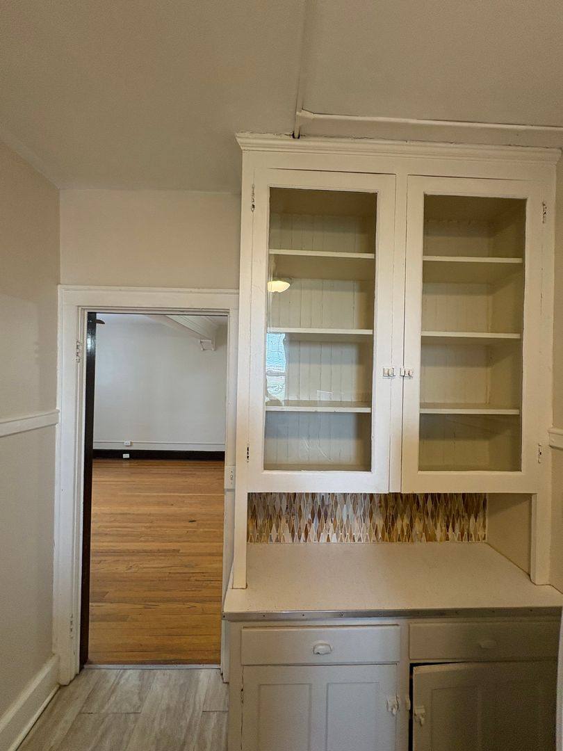 Apartment for rent at 2464 Harney St, Omaha, NE 68131