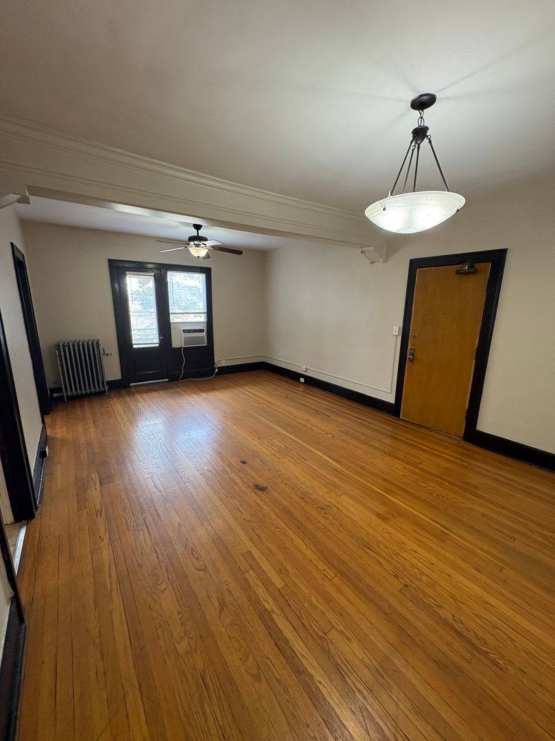 Apartment for rent at 2464 Harney St, Omaha, NE 68131