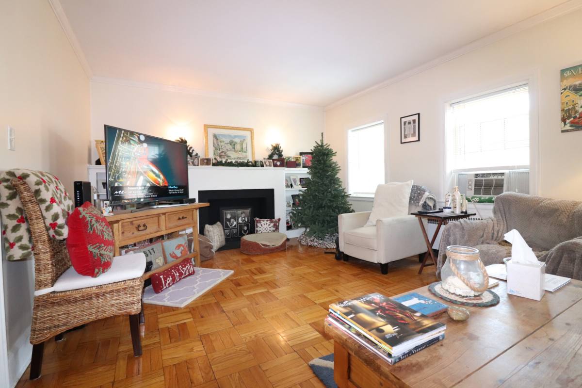 Apartment for rent at 312 Washington St #3-5, Wellesley Hills, MA 02481
