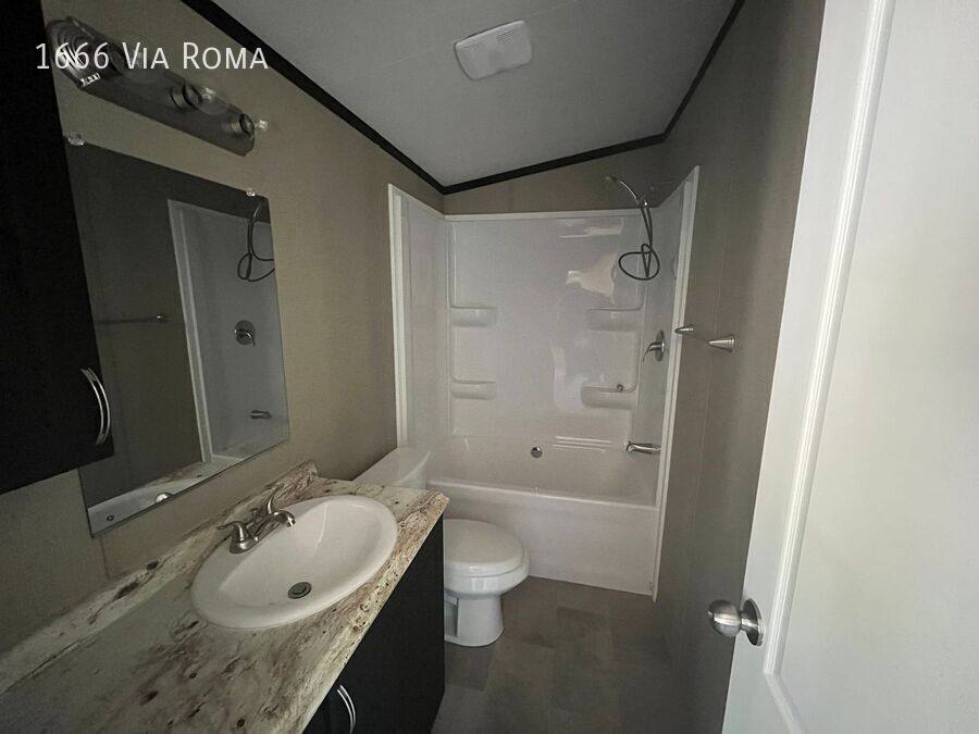 House for rent at 1666 Via Roma, Memphis, TN 38127