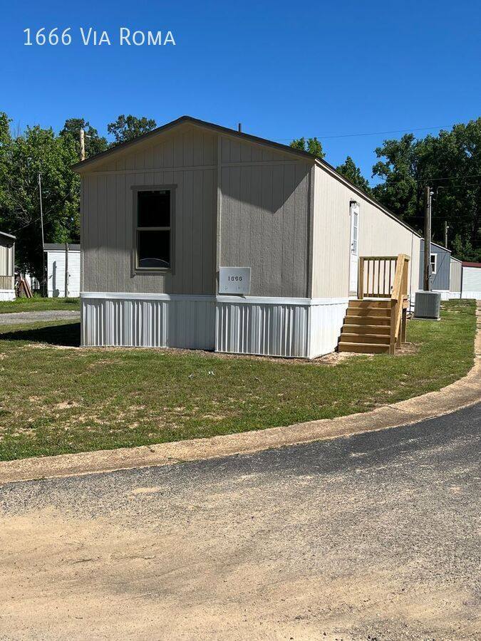 House for rent at 1666 Via Roma, Memphis, TN 38127