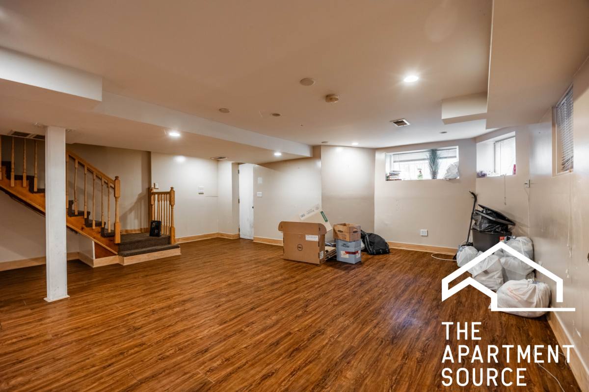 Apartment for rent at 665 W Cornelia #G, Chicago, IL 60657