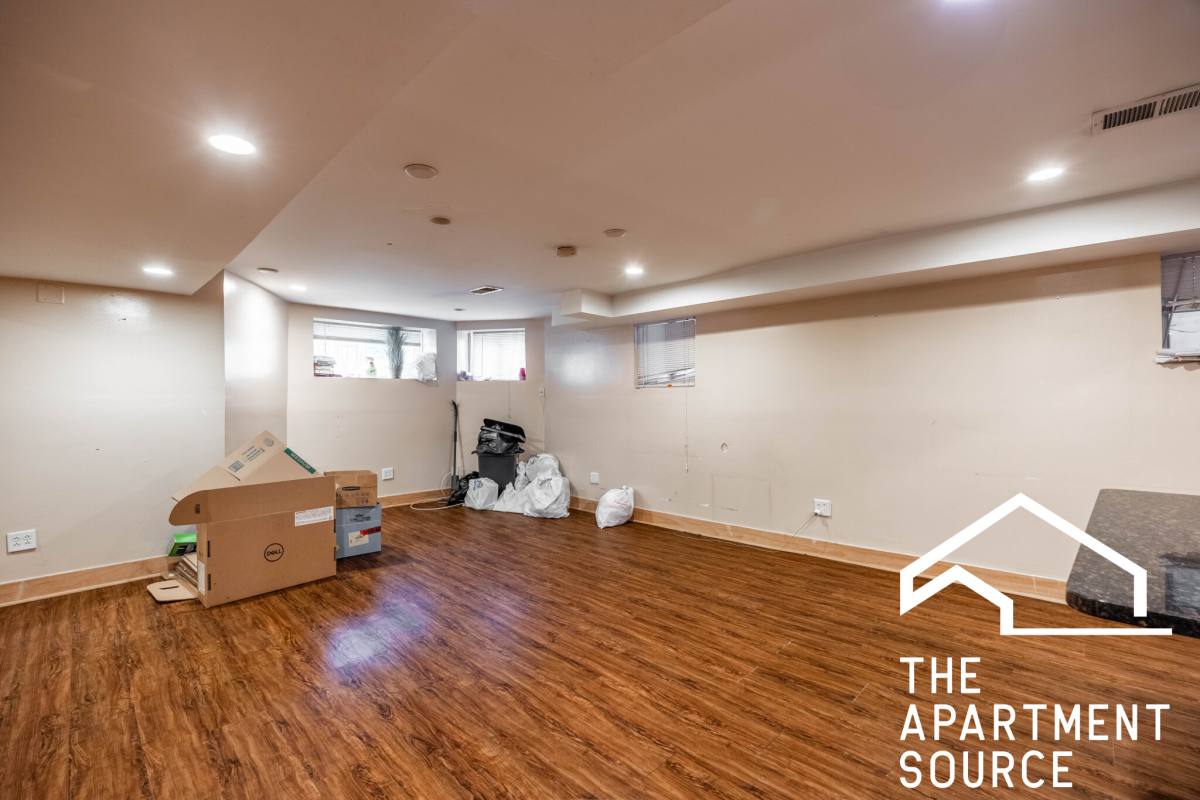 Apartment for rent at 665 W Cornelia #G, Chicago, IL 60657
