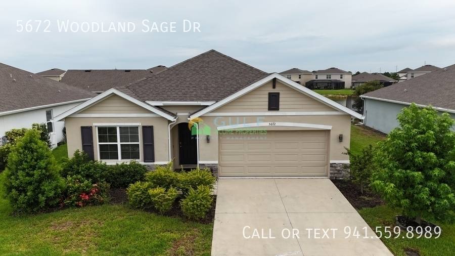House for rent at 5672 Woodland Sage Dr, Sarasota, FL 34238