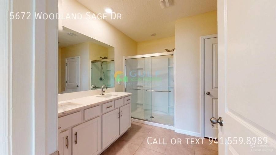 House for rent at 5672 Woodland Sage Dr, Sarasota, FL 34238