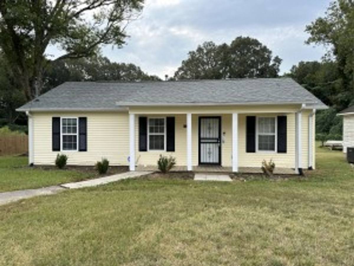 House for rent at 1460 N Royal, Jackson, TN 38301