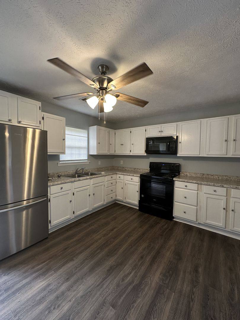 House for rent at 1460 N Royal, Jackson, TN 38301