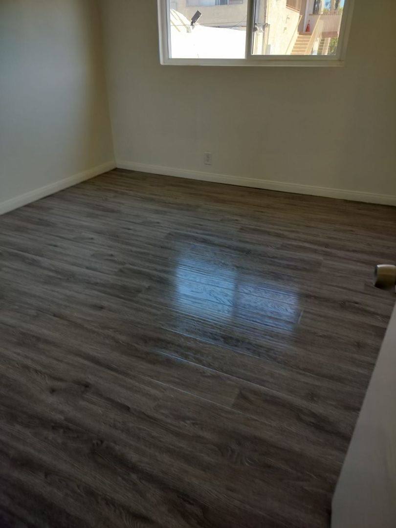 Apartment for rent at 422 Almond Ave, Long Beach, CA 90802