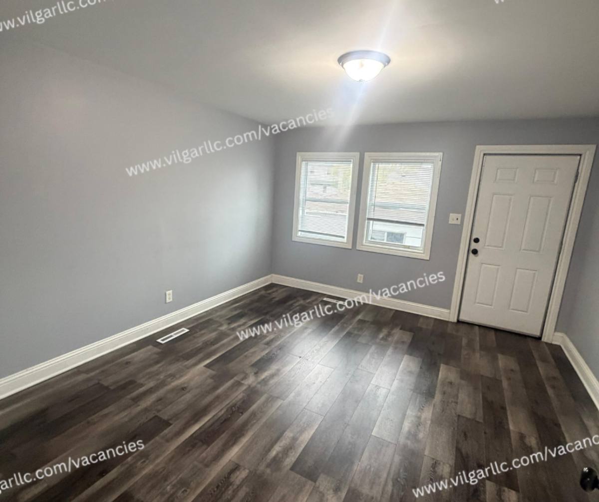 Townhouse for rent at 509 - 511 169th St, Hammond, IN 46324