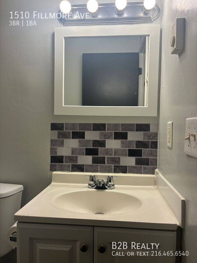 Apartment for rent at 1510 Fillmore Ave, Lorain, OH 44052