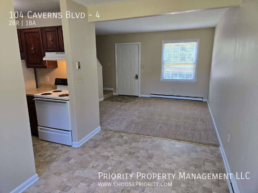 Townhouse for rent at 104 Caverns Blvd #4, Grottoes, VA 24441
