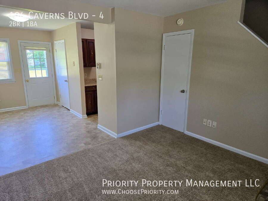 Townhouse for rent at 104 Caverns Blvd #4, Grottoes, VA 24441