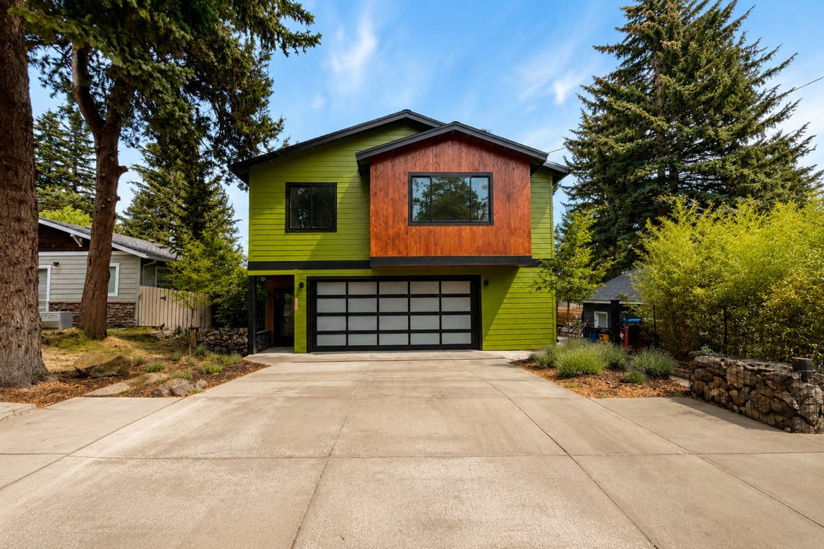 House for rent at 2024 NW 7th, Bend, OR 97703