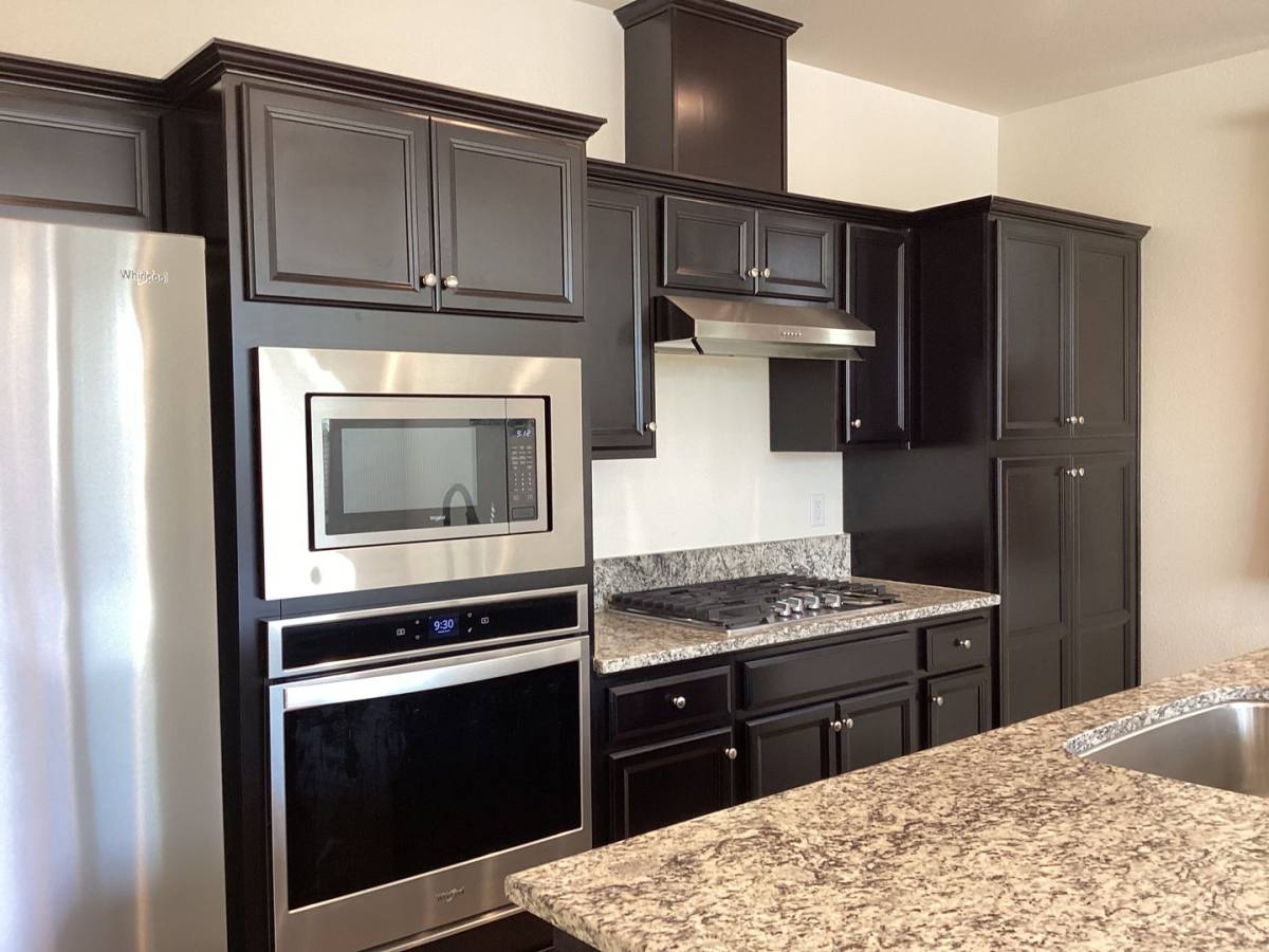 House for rent at 229 Sunset Dr S, Madera, CA 93636