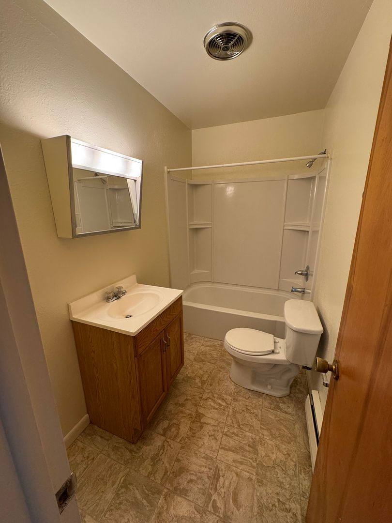 Apartment for rent at 612 Fuller, Bowling Green, OH 43402