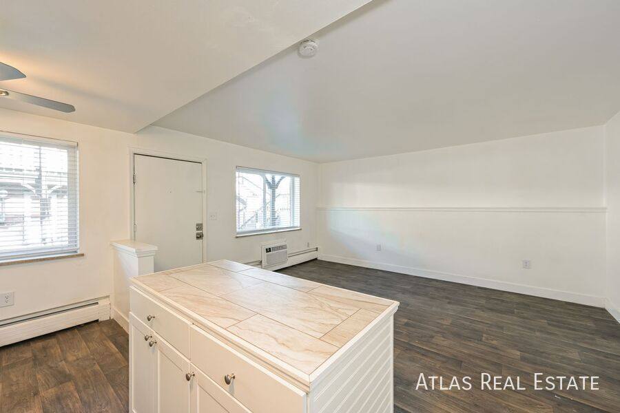 Apartment for rent at 132 W Ida Ave #9, Littleton, CO 80120