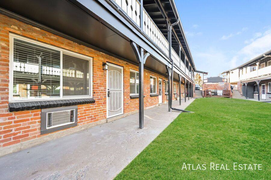 Apartment for rent at 132 W Ida Ave #9, Littleton, CO 80120