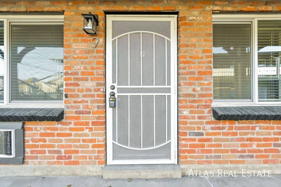 Apartment for rent at 132 W Ida Ave #9, Littleton, CO 80120