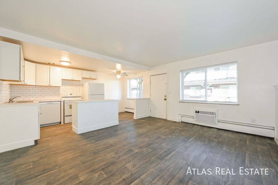 Apartment for rent at 132 W Ida Ave #9, Littleton, CO 80120