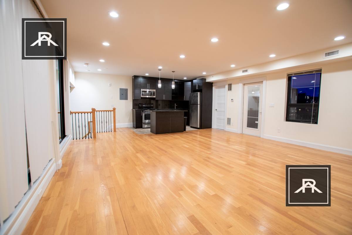 Apartment for rent at 1616 Beacon #3, Brookline, MA 02446