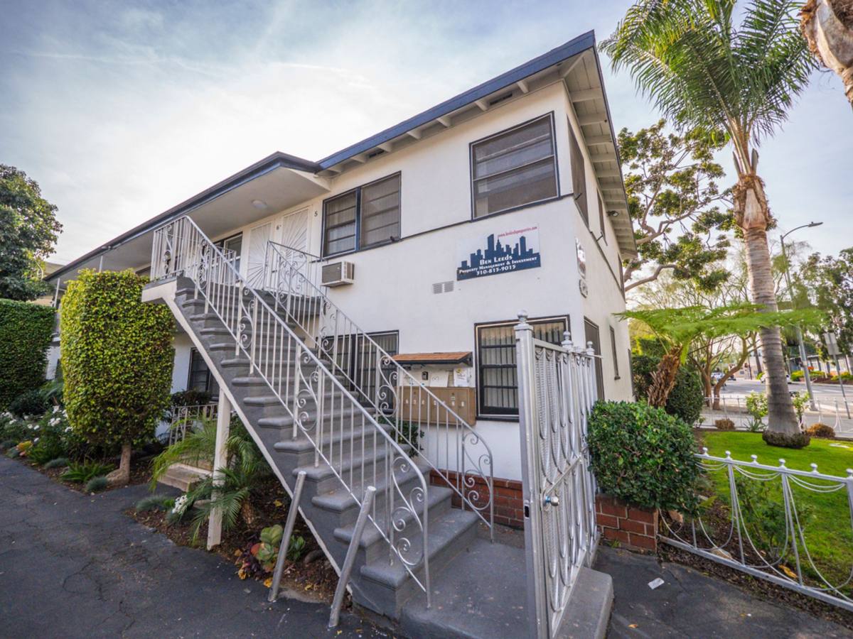 Apartment for rent at 6416 Fountain Ave, Los Angeles, CA 90028