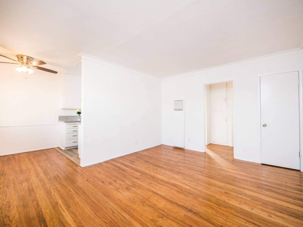 Apartment for rent at 6416 Fountain Ave, Los Angeles, CA 90028