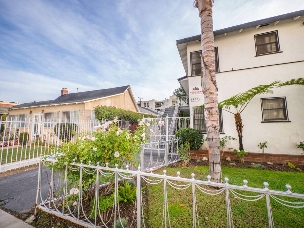 Apartment for rent at 6416 Fountain Ave, Los Angeles, CA 90028