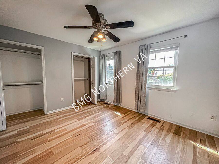 Townhouse for rent at 954 S Rolfe St, Arlington, VA 22204