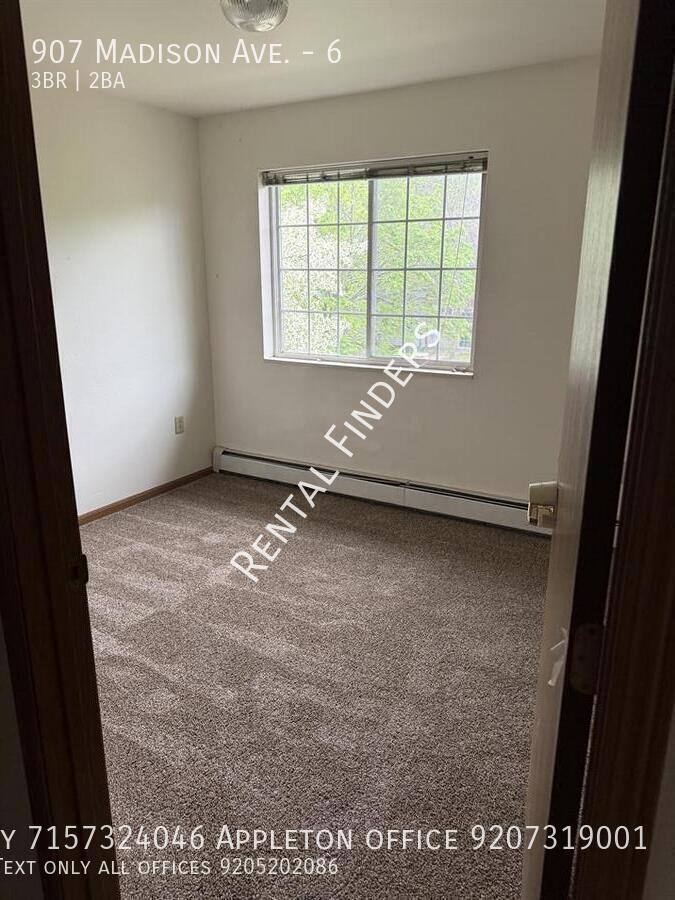 Apartment for rent at 907 Madison Ave #6, Marinette, WI 54143