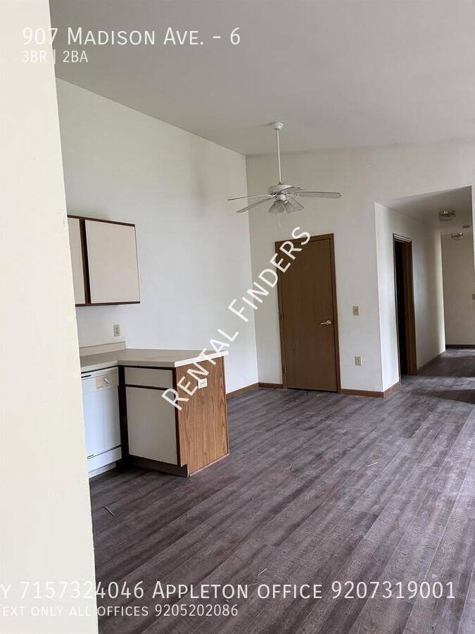 Apartment for rent at 907 Madison Ave #6, Marinette, WI 54143