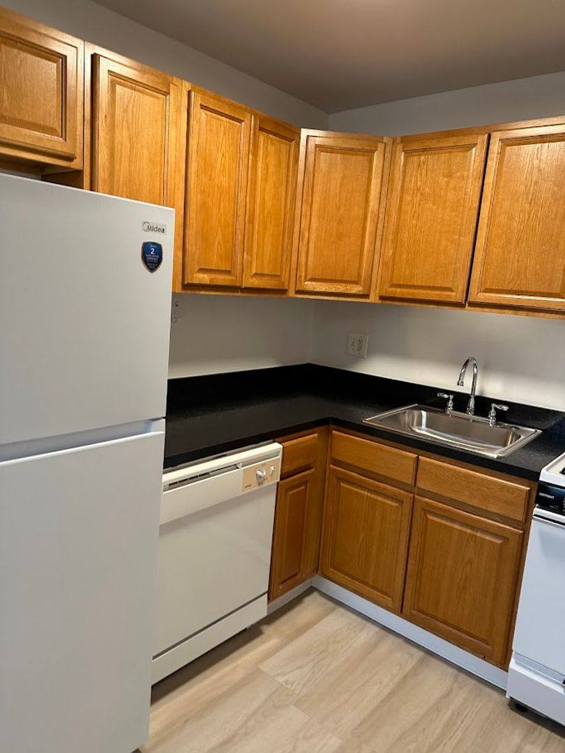 Apartment for rent at 1000 W Atlantic Ave, Clementon, NJ 08021