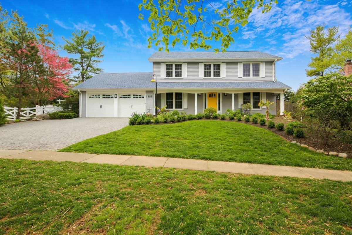 House for rent at 1755 Glastonberry Rd, Potomac, MD 20854