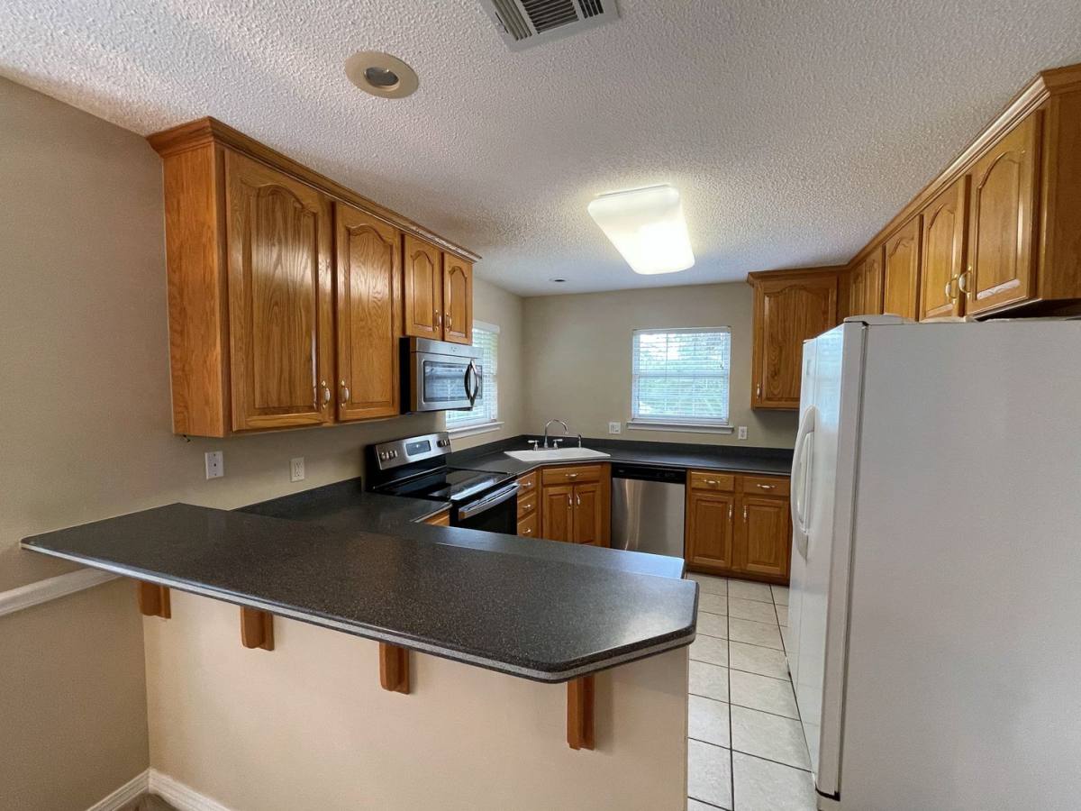 House for rent at 205 Wedgewood Lane, Crestview, FL 32536