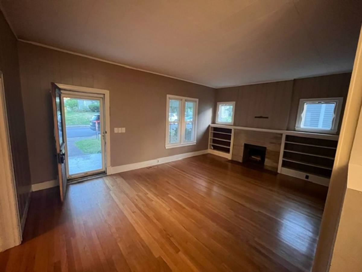 House for rent at 104 S Walnut St, Wilmore, KY 40390