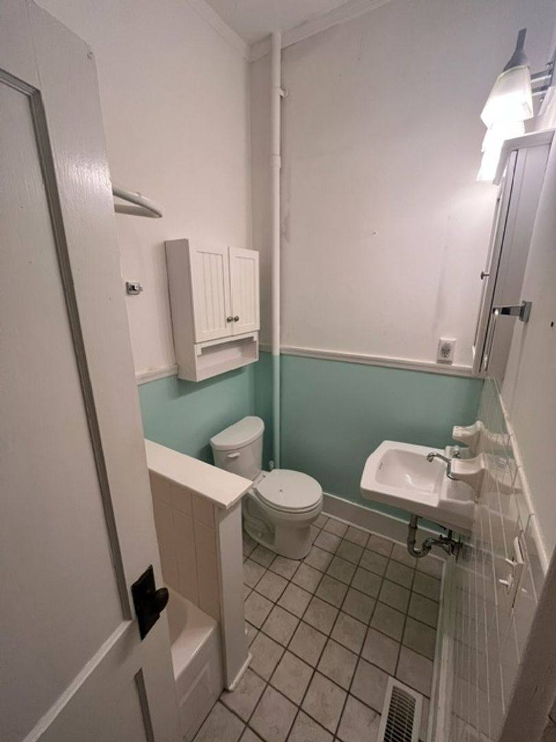 House for rent at 104 S Walnut St, Wilmore, KY 40390
