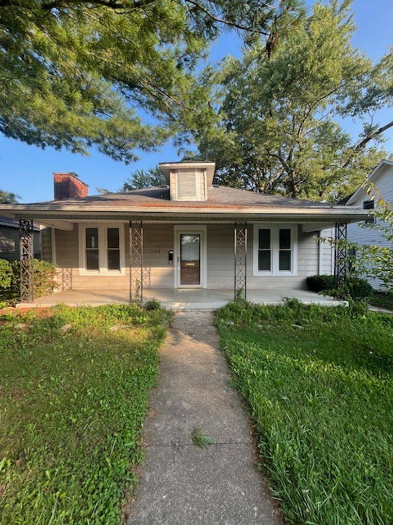 House for rent at 104 S Walnut St, Wilmore, KY 40390
